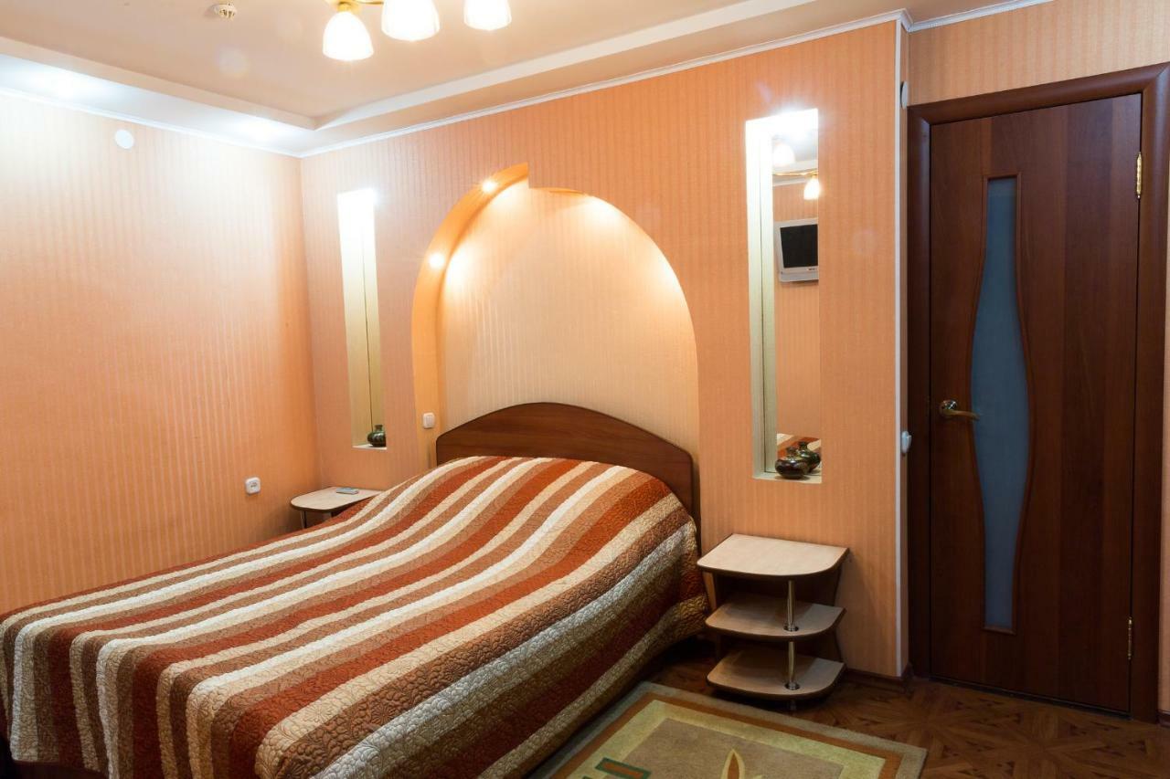 Tourist Hotel Öskemen Bagian luar foto