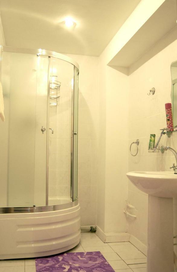Tourist Hotel Öskemen Bagian luar foto