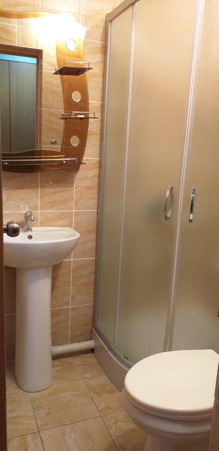 Tourist Hotel Öskemen Bagian luar foto
